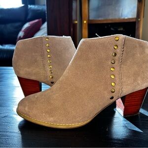 Vionic Brown Ankle Booties with Gold Accents